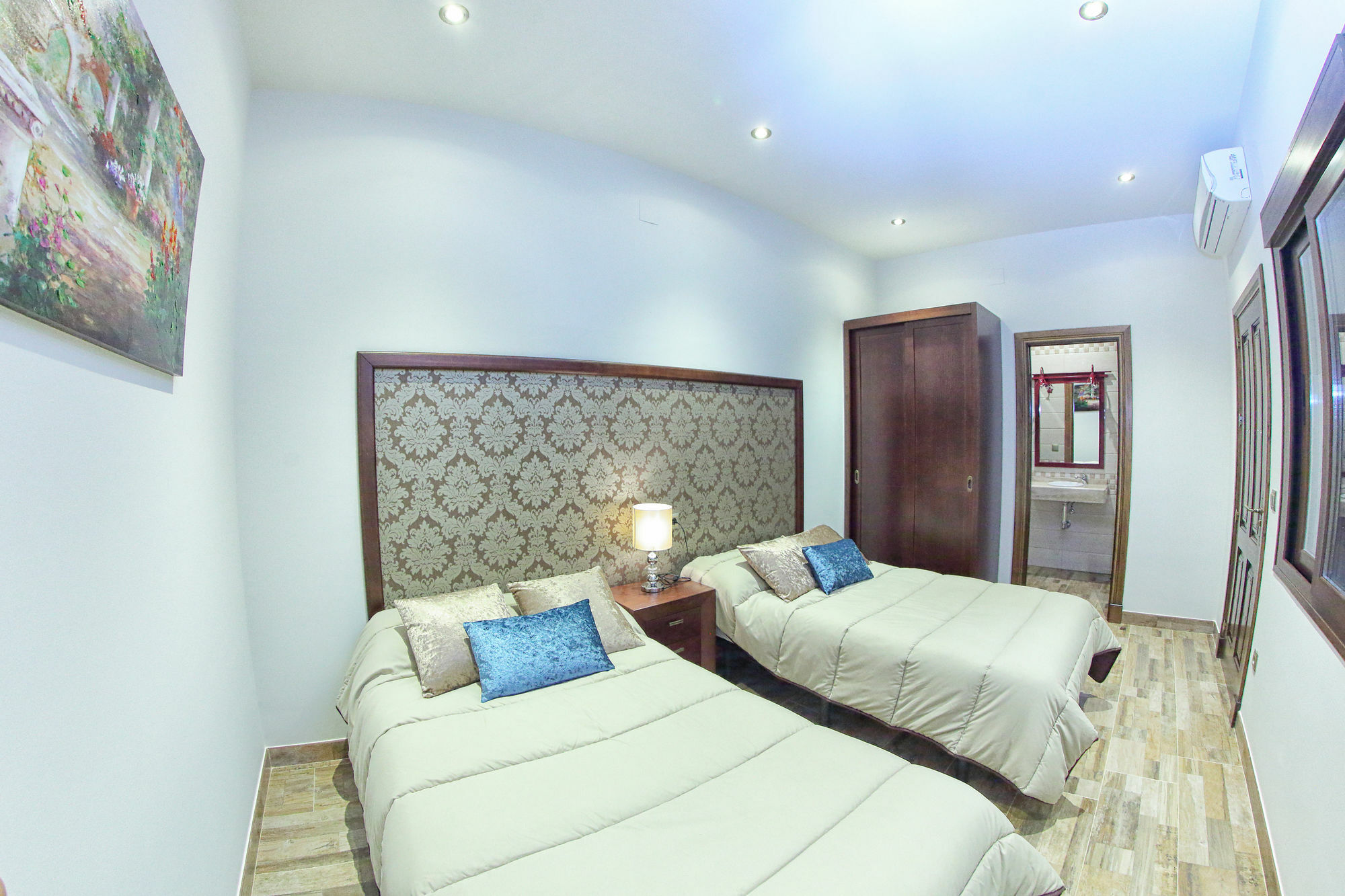 Hostal Garlu La Rambla  Exterior photo