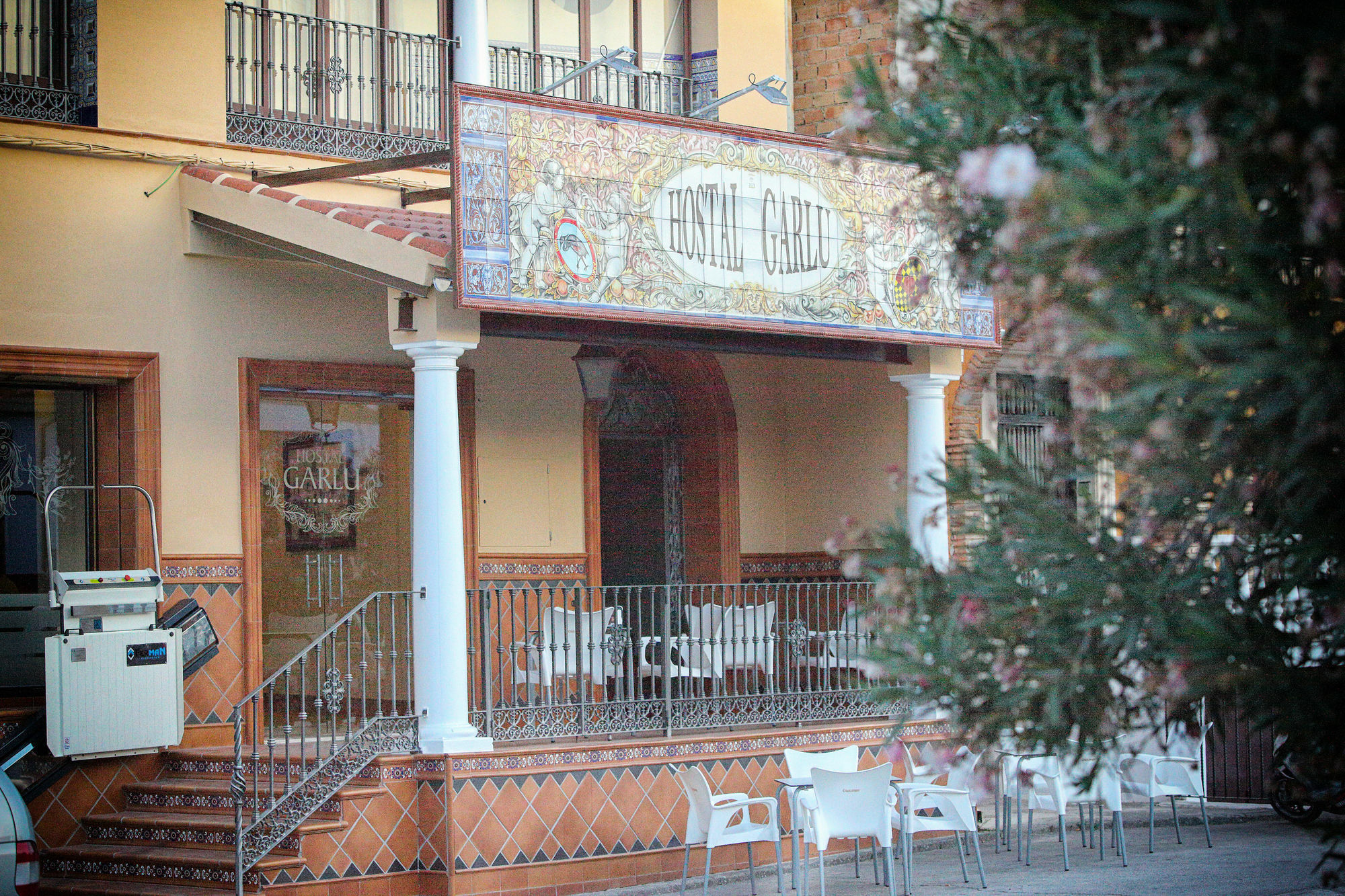Hostal Garlu La Rambla  Exterior photo